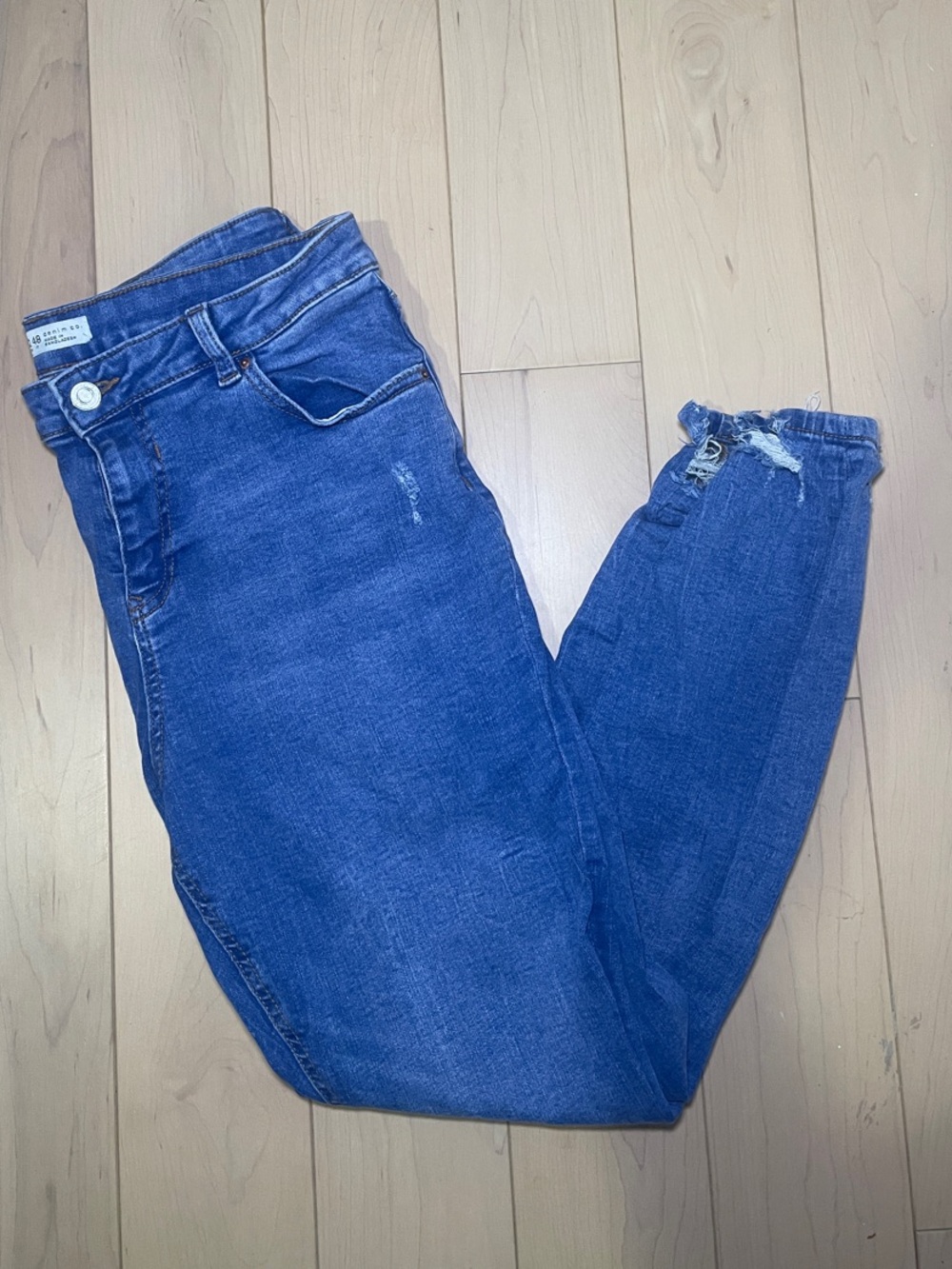 Denim Co. Women's Skinny Jeans in Blue Wash with Raw Hem